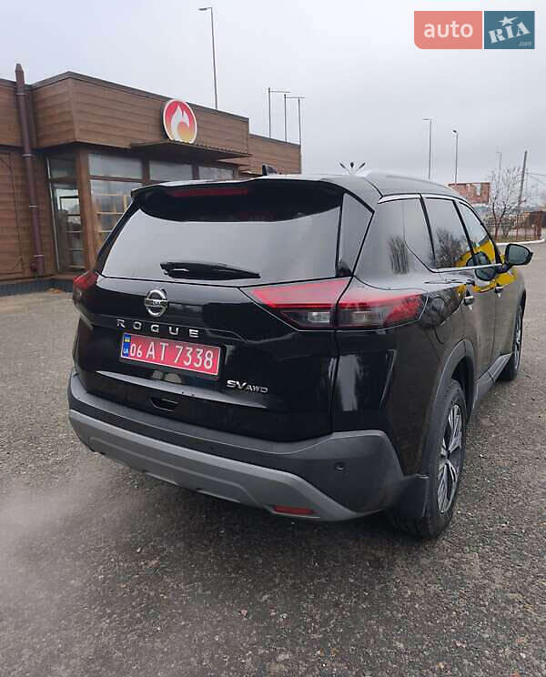 Внедорожник / Кроссовер Nissan Rogue 2021 в Виннице