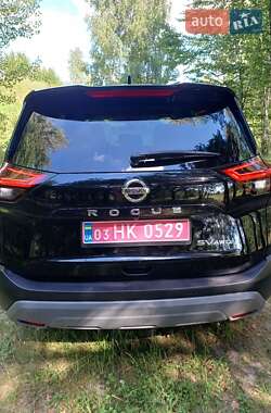 Внедорожник / Кроссовер Nissan Rogue 2021 в Ровно