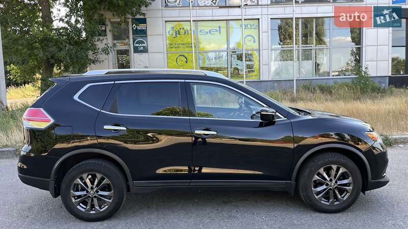 Внедорожник / Кроссовер Nissan Rogue 2015 в Николаеве
