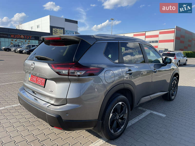 Позашляховик / Кросовер Nissan Rogue 2024 в Києві