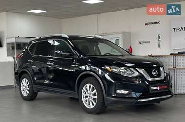 Позашляховик / Кросовер Nissan Rogue 2017 в Києві