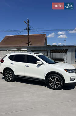 Позашляховик / Кросовер Nissan Rogue 2017 в 