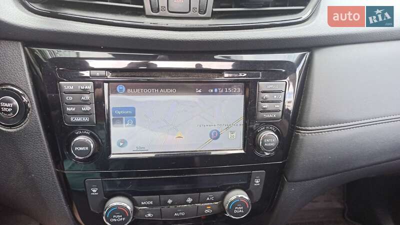 Позашляховик / Кросовер Nissan Rogue 2017 в Чернігові