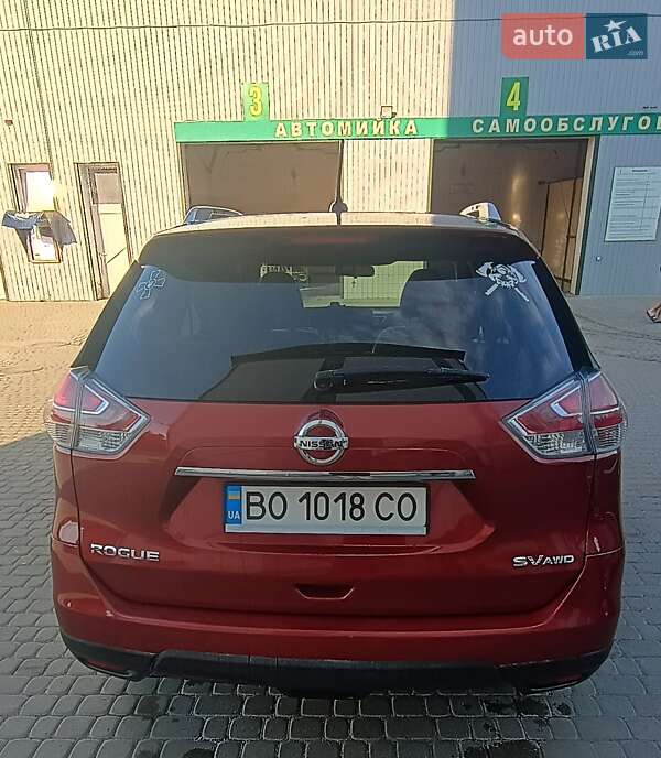 Позашляховик / Кросовер Nissan Rogue 2016 в Чорткові