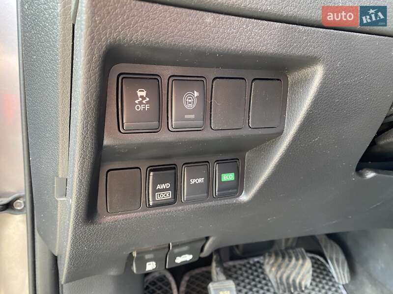 Внедорожник / Кроссовер Nissan Rogue 2017 в Одессе фото 12 Внедорожник / Кроссовер Nissan Rogue 2017 в Одессе