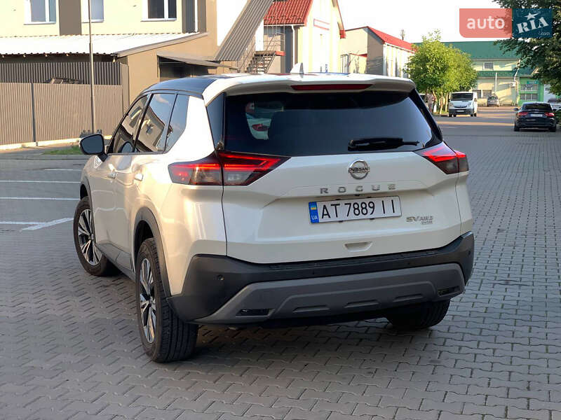 Внедорожник / Кроссовер Nissan Rogue 2020 в Ивано-Франковске