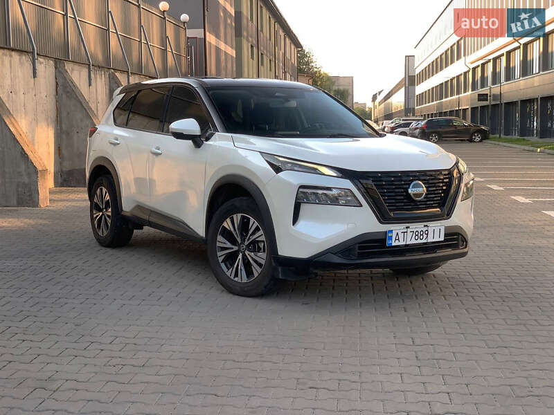 Внедорожник / Кроссовер Nissan Rogue 2020 в Ивано-Франковске