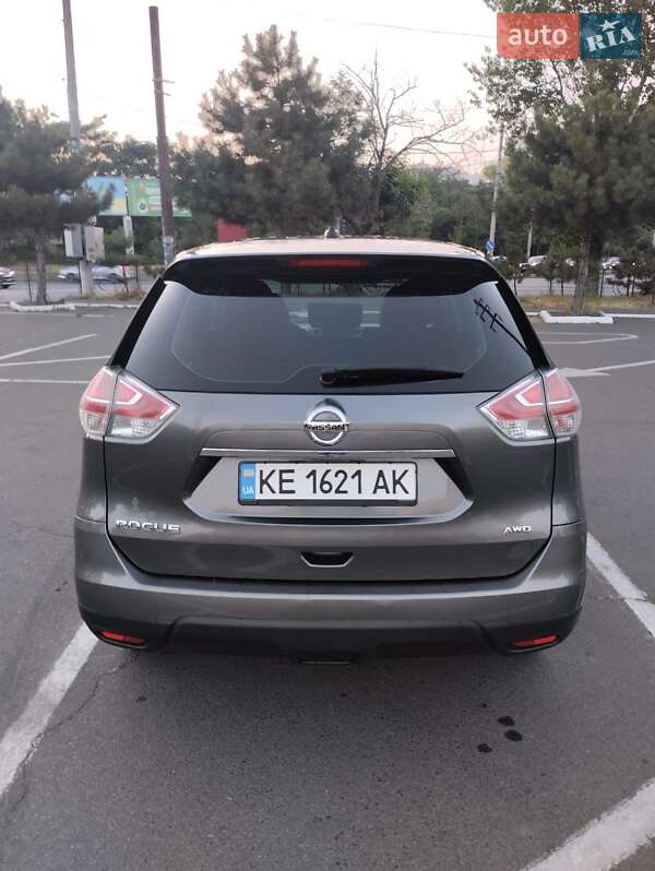 Внедорожник / Кроссовер Nissan Rogue 2015 в Одессе