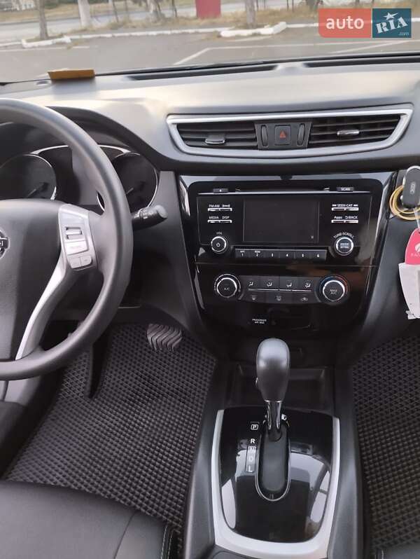 Внедорожник / Кроссовер Nissan Rogue 2015 в Одессе