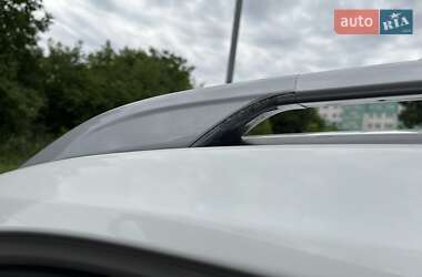 Внедорожник / Кроссовер Nissan Rogue 2016 в 