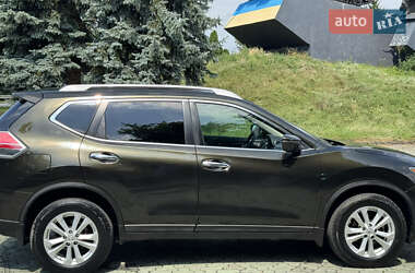 Внедорожник / Кроссовер Nissan Rogue 2015 в Дубно