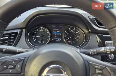 Внедорожник / Кроссовер Nissan Rogue 2017 в 