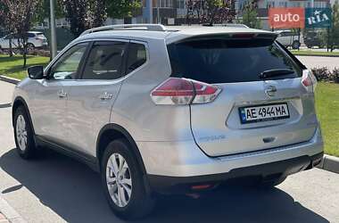 Внедорожник / Кроссовер Nissan Rogue 2015 в 