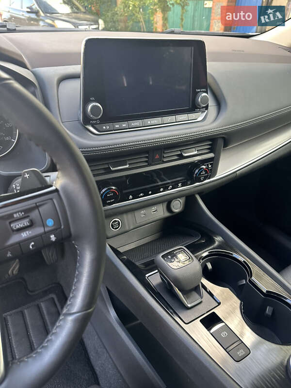 Внедорожник / Кроссовер Nissan Rogue 2023 в Лубнах