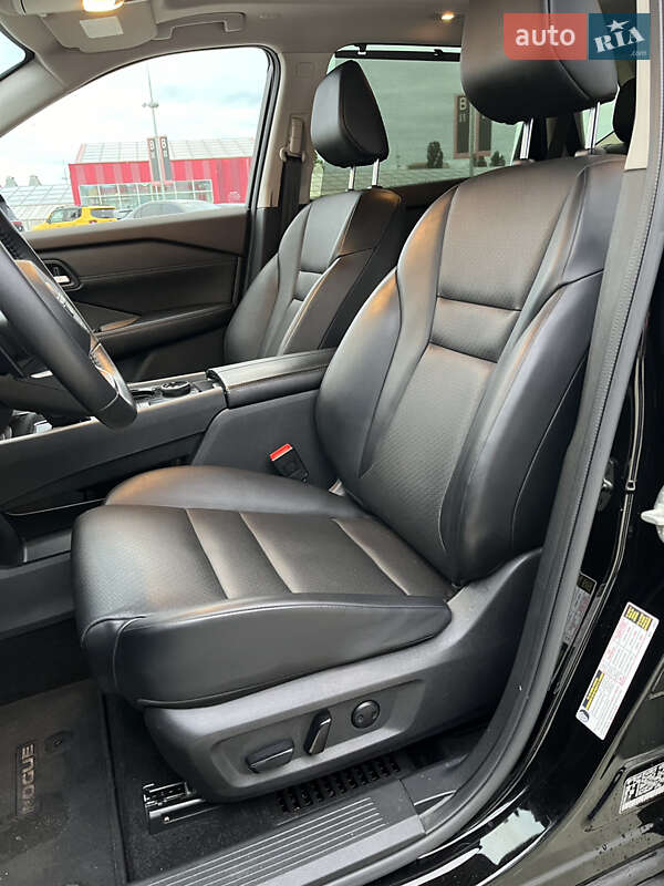 Позашляховик / Кросовер Nissan Rogue 2023 в Києві