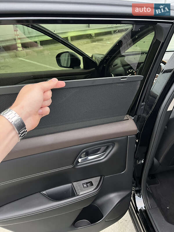 Позашляховик / Кросовер Nissan Rogue 2023 в Києві