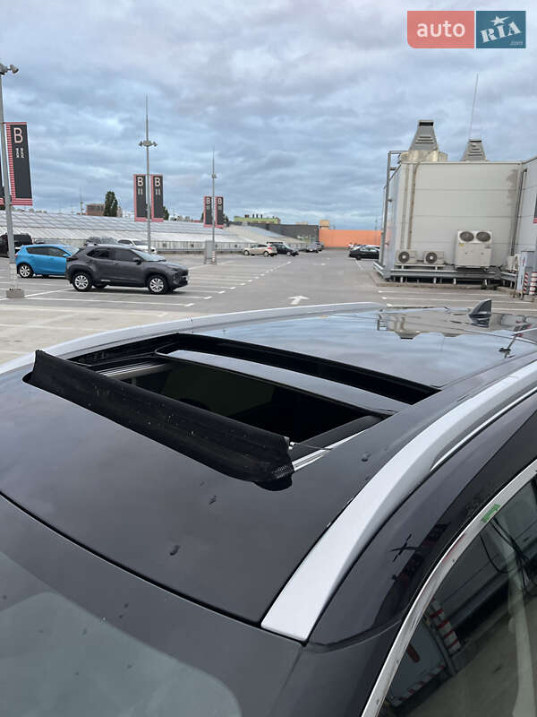 Позашляховик / Кросовер Nissan Rogue 2023 в Києві