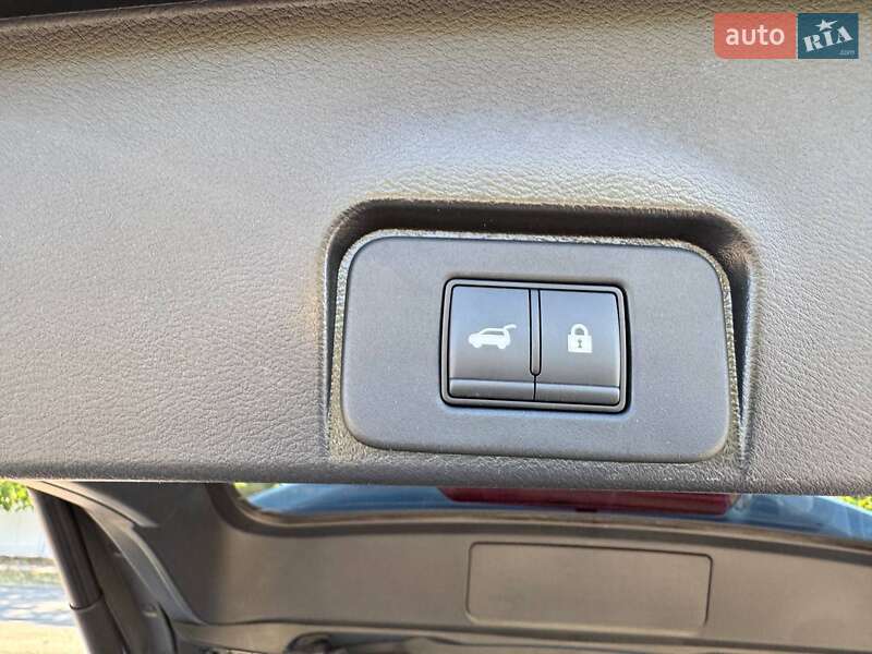 Позашляховик / Кросовер Nissan Rogue 2023 в Кривому Розі