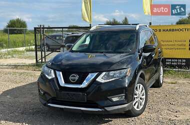 Позашляховик / Кросовер Nissan Rogue 2018 в Львові