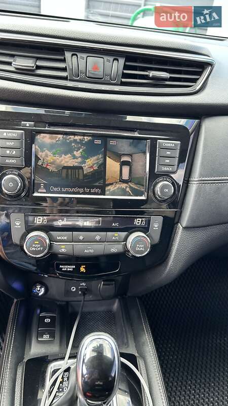 Внедорожник / Кроссовер Nissan Rogue 2018 в Киеве