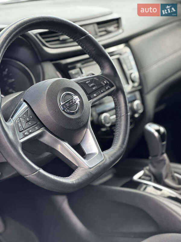 Внедорожник / Кроссовер Nissan Rogue 2018 в Киеве