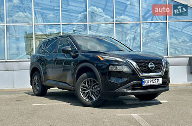 Внедорожник / Кроссовер Nissan Rogue 2021 в Киеве