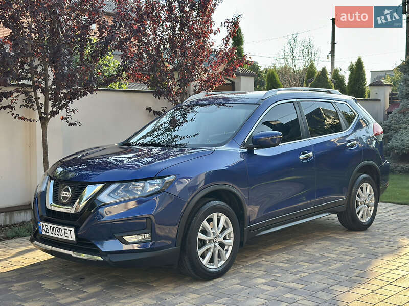 Внедорожник / Кроссовер Nissan Rogue 2017 в Виннице
