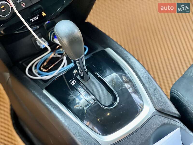 Внедорожник / Кроссовер Nissan Rogue 2015 в Горишних Плавнях фото 15 Внедорожник / Кроссовер Nissan Rogue 2015 в Горишних Плавнях