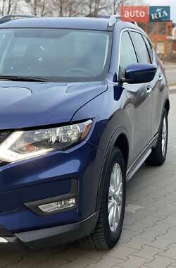 Внедорожник / Кроссовер Nissan Rogue 2017 в Белой Церкви
