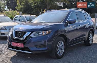 Внедорожник / Кроссовер Nissan Rogue 2018 в Ровно