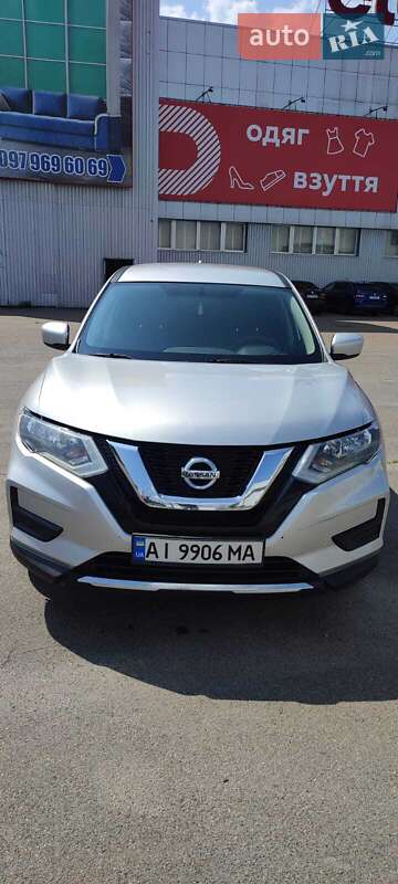 Внедорожник / Кроссовер Nissan Rogue 2016 в Киеве