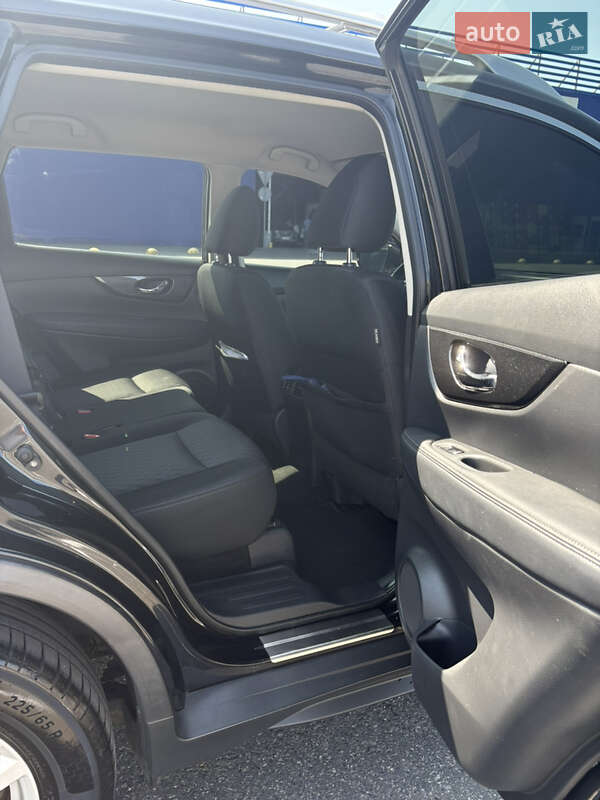 Позашляховик / Кросовер Nissan Rogue 2018 в Полтаві фото 6 Позашляховик / Кросовер Nissan Rogue 2018 в Полтаві