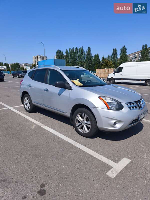 Внедорожник / Кроссовер Nissan Rogue 2015 в Черкассах