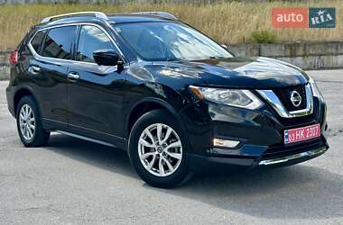 Позашляховик / Кросовер Nissan Rogue 2016 в Запоріжжі