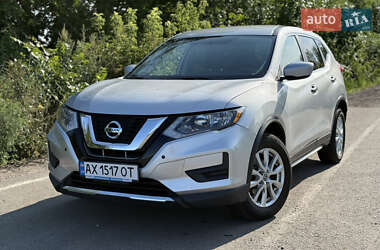Позашляховик / Кросовер Nissan Rogue 2017 в Харкові