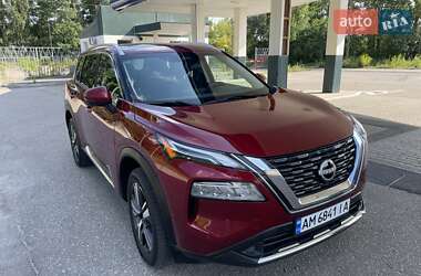 Внедорожник / Кроссовер Nissan Rogue 2023 в Житомире