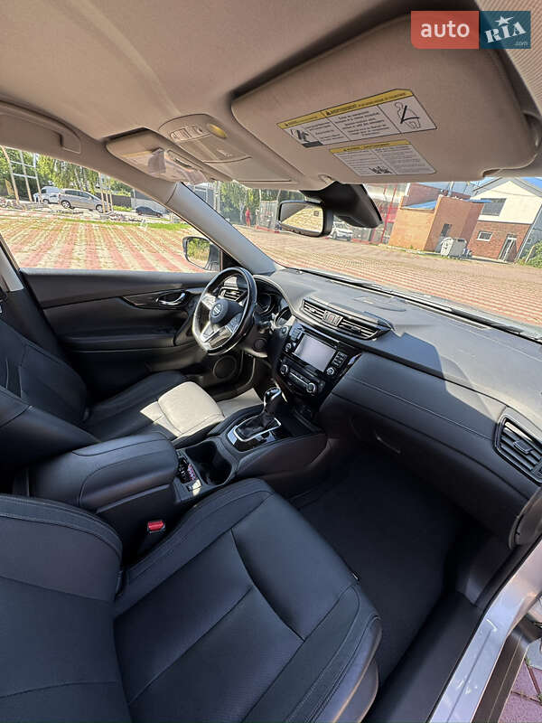 Внедорожник / Кроссовер Nissan Rogue 2017 в Белой Церкви