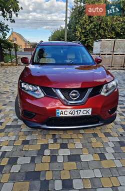 Позашляховик / Кросовер Nissan Rogue 2016 в Луцьку