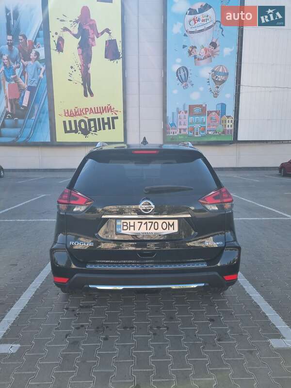 Позашляховик / Кросовер Nissan Rogue 2017 в Одесі