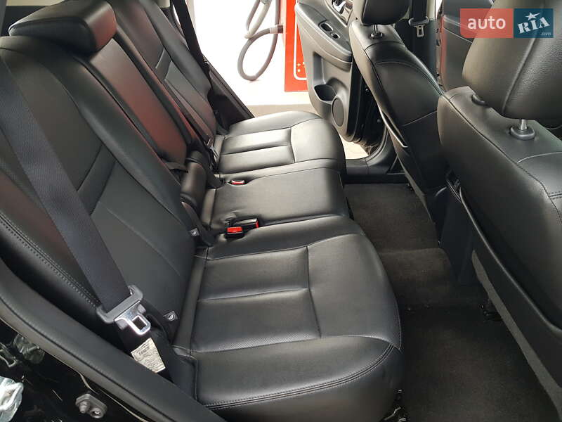 Внедорожник / Кроссовер Nissan Rogue 2017 в Киеве