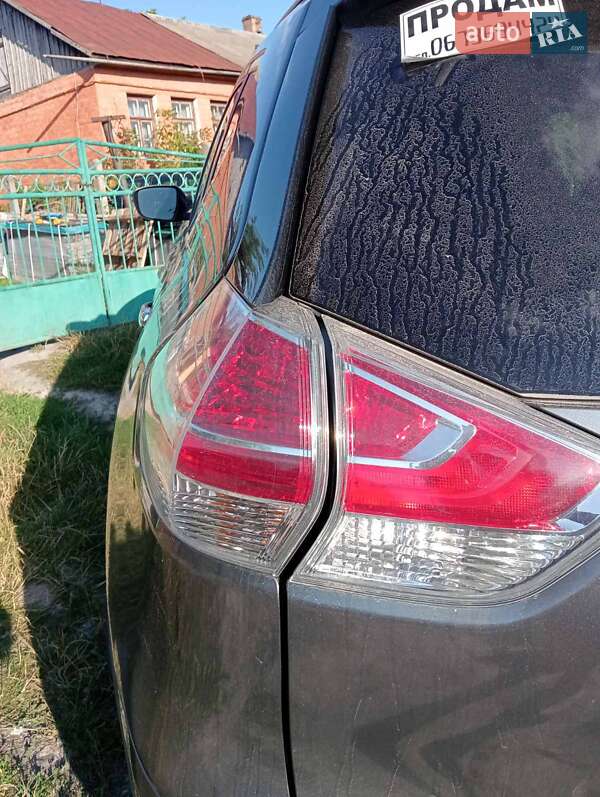 Позашляховик / Кросовер Nissan Rogue 2016 в Вороновиці