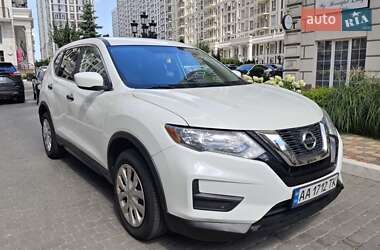 Позашляховик / Кросовер Nissan Rogue 2016 в Києві