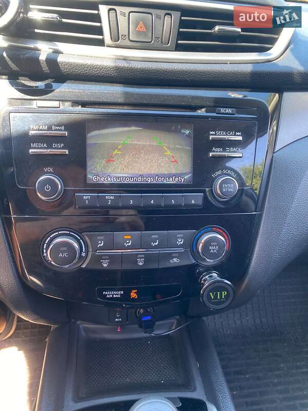 Внедорожник / Кроссовер Nissan Rogue 2015 в Решетиловке