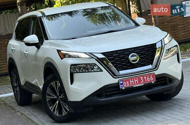 Внедорожник / Кроссовер Nissan Rogue 2021 в Дрогобыче