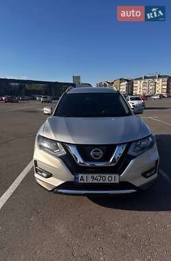 Внедорожник / Кроссовер Nissan Rogue 2017 в Киеве