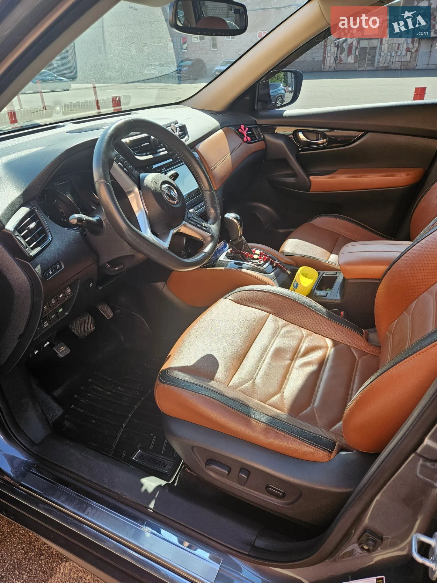 2017 Nissan Rogue - мініатюра 2