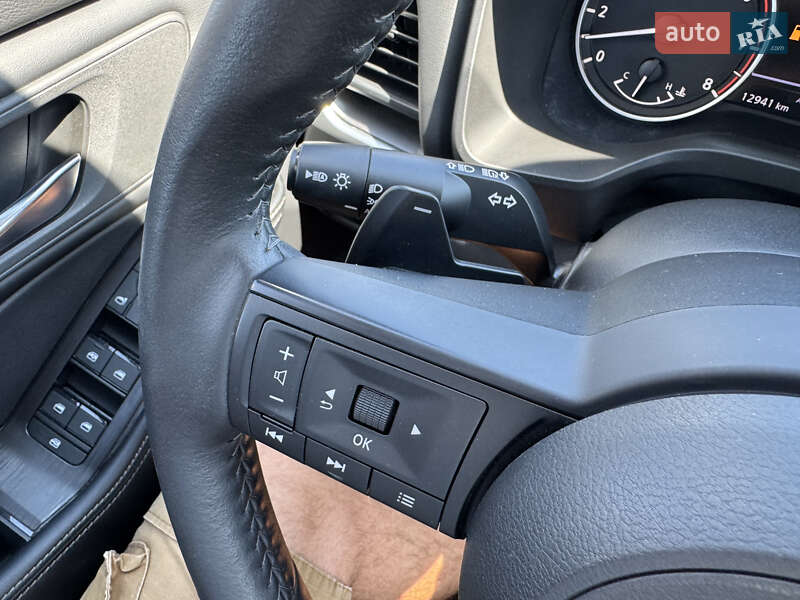 Позашляховик / Кросовер Nissan Rogue 2024 в Києві