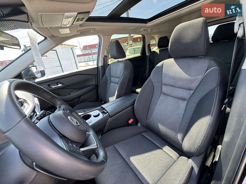 Позашляховик / Кросовер Nissan Rogue 2024 в Києві