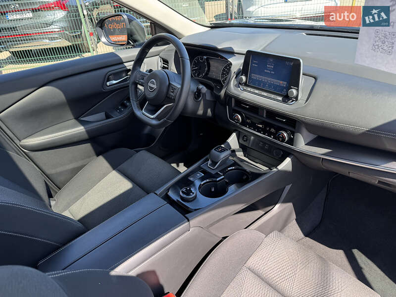 Позашляховик / Кросовер Nissan Rogue 2024 в Києві