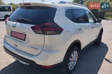 Внедорожник / Кроссовер Nissan Rogue 2018 в Львове